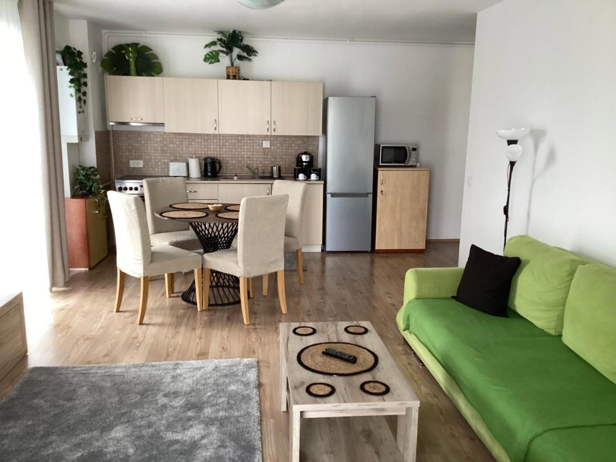 Relaxing Bucharest Airport Residences & Therme-Self Check-In 오토페니 외부 사진