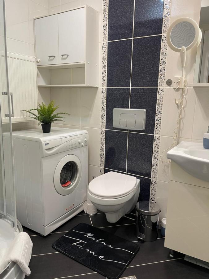 Relaxing Bucharest Airport Residences & Therme-Self Check-In 오토페니 외부 사진
